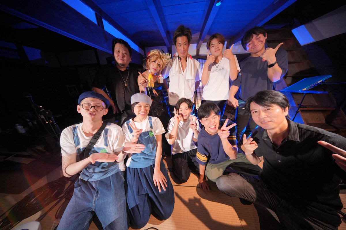 yuzuru_eth's tweet photo. 14日ギャラリーカフェ道の途中さんにお越しの皆さまありがとうございましたー！
今回で夢の途中vol.27！続けられてるって凄いことですよね。今回は音響位置なども変えたりして進化し続けてるイベントです☺️次回の開催は12/7🗓️Yo check it out! https://t.co/blUTjIsDX1