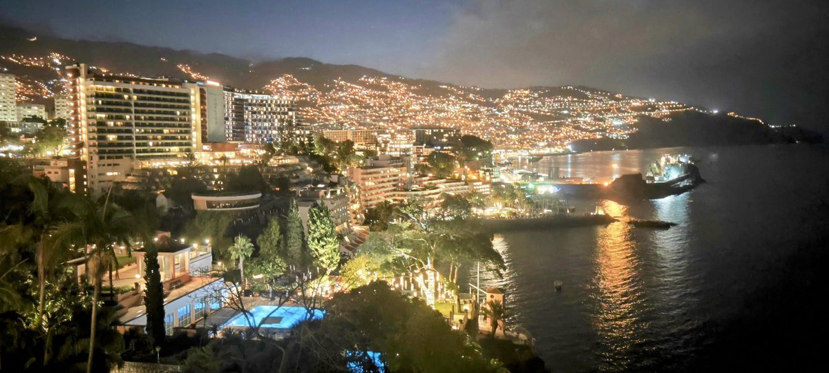 mike__hutton's tweet image. Nice view this evening from Reids Hotel in Funchal, Madeira.