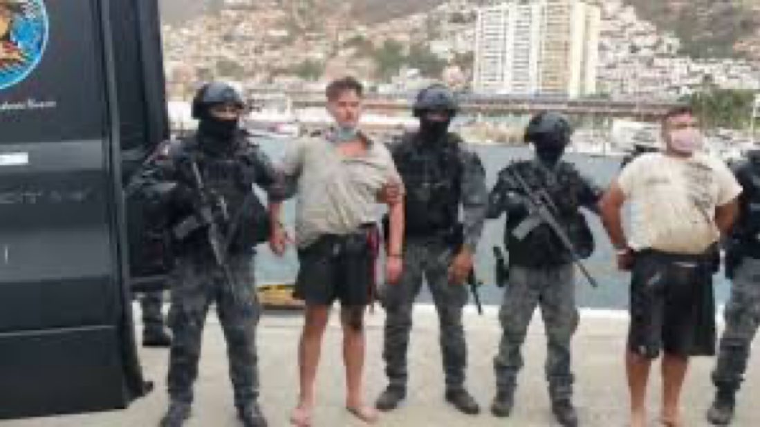 LOS ÚLTIMOS "TURISTAS" NORTEAMERICANOS QUE AGARRAMOS AQUÍ.