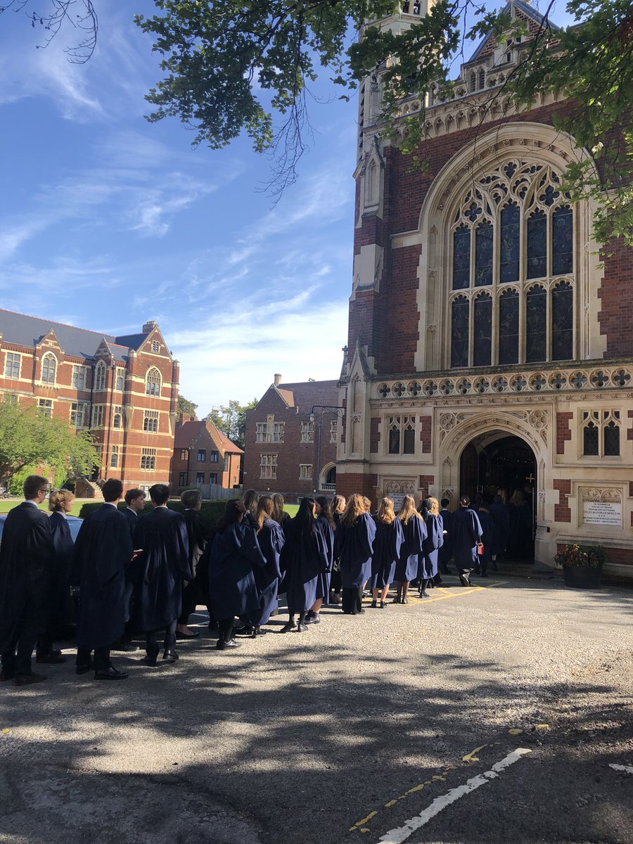 Many thanks to @LeysCambridge Chapel Choir for a great first service of the academic year. Well sung everyone!