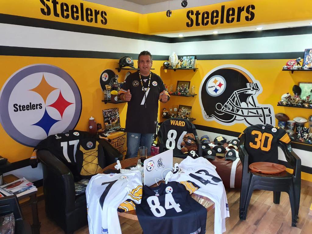 carogh4's tweet photo. #HereWeGo  #FoxImpactoNFL https://t.co/DJUQYMYoDv