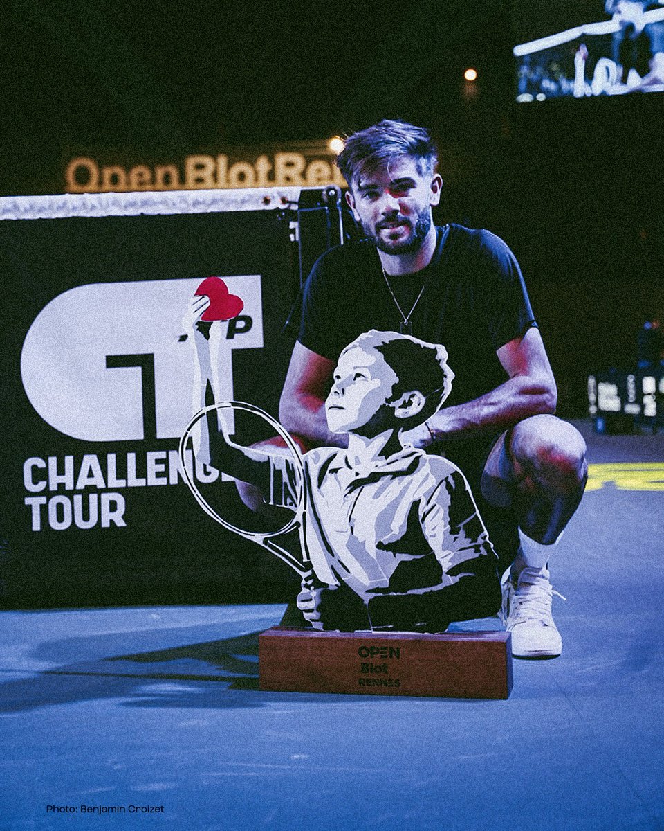 Trophy time in Rennes 🏆

#ATPChallenger | <a href="/jakefearnley01/">Jake Fearnley</a> | <a href="/OpenBlotRennes/">Open Blot Rennes</a>