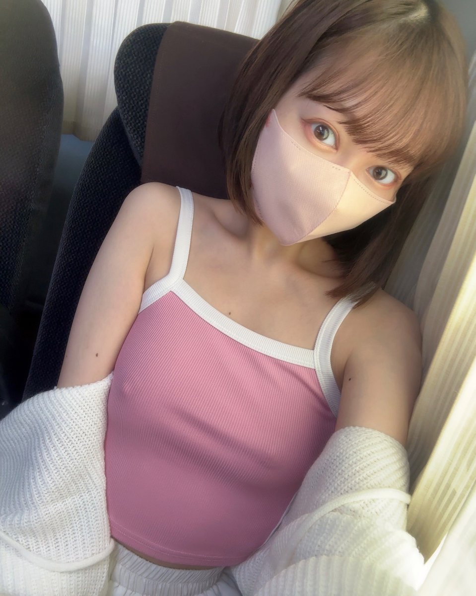 ここちゃん🧸🎀さんのエロ画像、2024年09月16日06時38分00秒に投稿