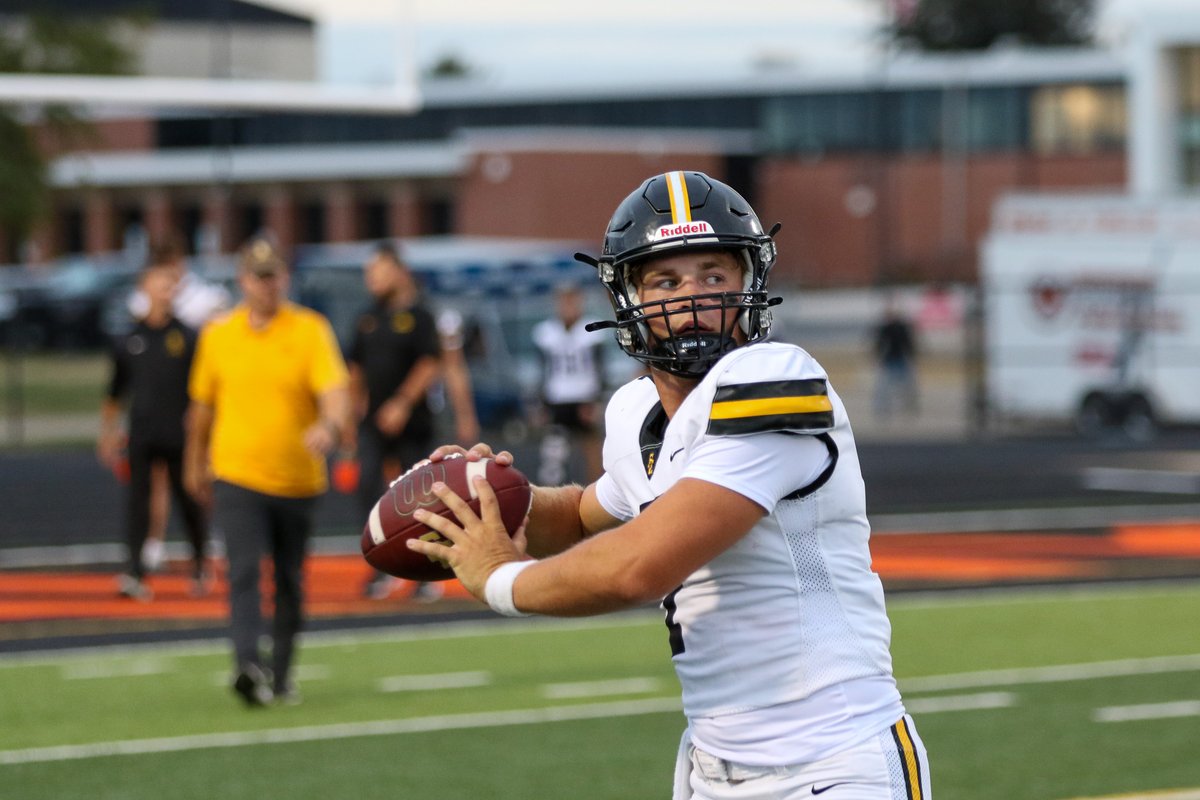 Scouting Reports from Friday night's Cedar Rapids Prairie-Southeast Polk Game at John Wall Field 
<a href="/szelenovich23/">Sam Zelenovich</a> <a href="/CooperMartinso4/">Cooper Martinson</a> <a href="/HoldenHansen7/">Holden Hansen</a> <a href="/DavidFason17607/">David Fason</a> <a href="/javendonald1/">Bubba Donald</a> <a href="/Roby_Swartzy/">Roby Swartzendruber</a> <a href="/Quinton63612900/">Quinton Alexander</a> 

prepredzone.com/2024/09/scouti…