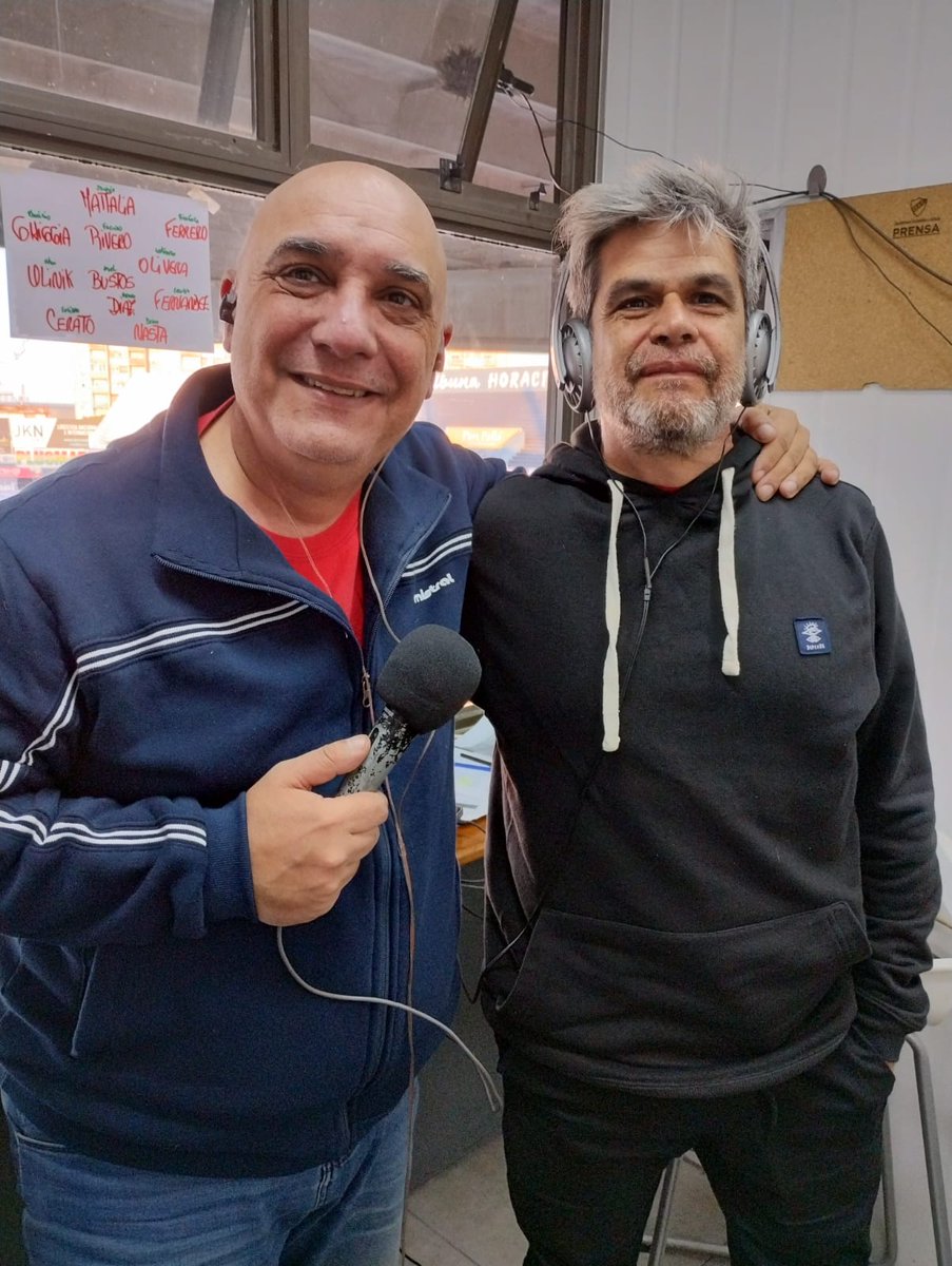 Ya somos QUILMES-Racing de Córdoba por FM SUR 88.9 y las diferentes APP. Enorme alegría de volver a compartir una transmisión con <a href="/Carlosdoallo/">Carlos David Doallo</a> y <a href="/GonzaloFigueroa/">Gonzalo Figueroa</a> !! Los espero para hacer de La Radio un PARLANTE.