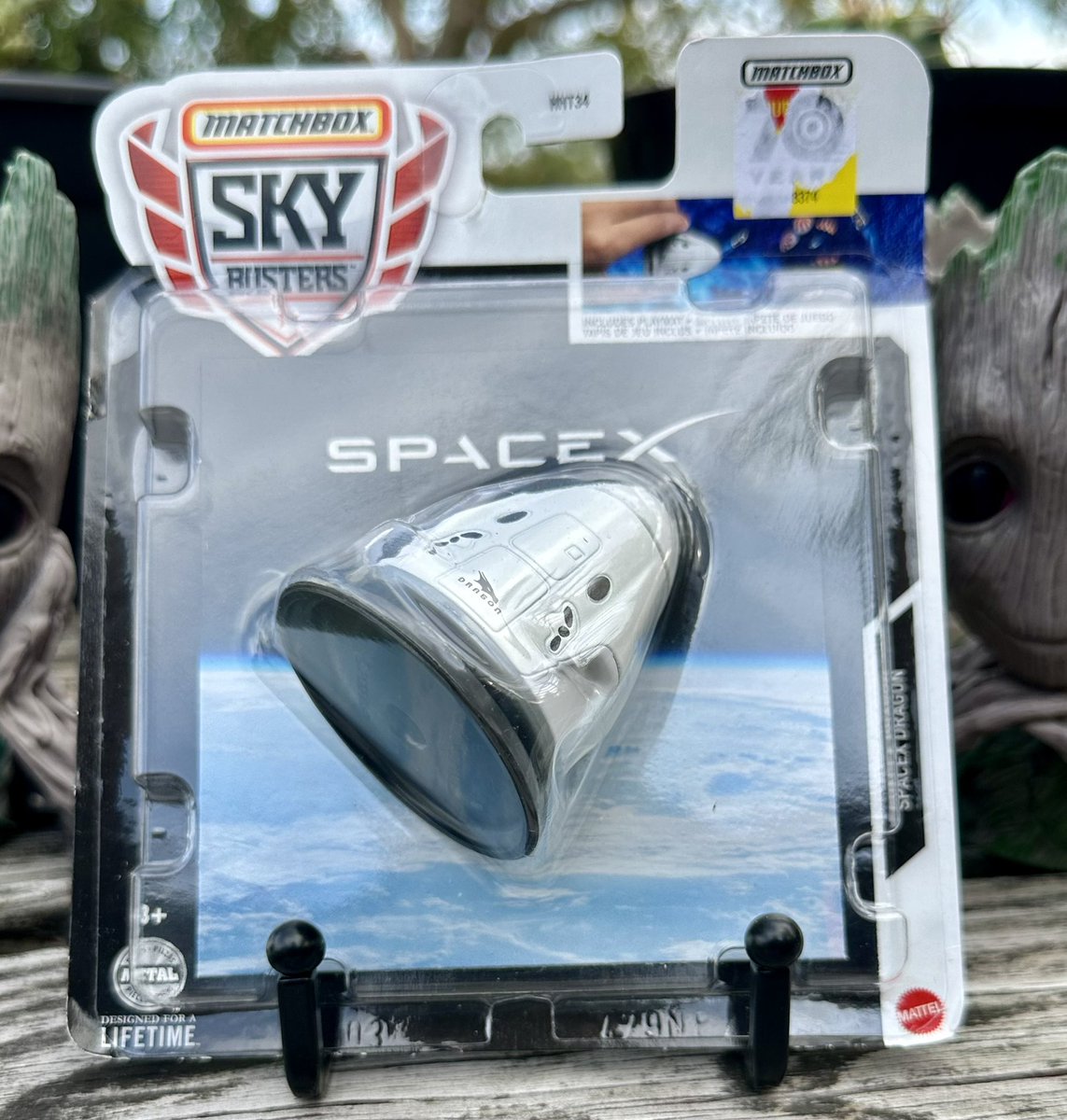 Happy Sunday Funday Everyone!! 

In Honor of Yet Another Successful <a href="/SpaceX/">SpaceX</a> Flight and splash down of <a href="/PolarisProgram/">Polaris</a> heres a few Matchbox Crew Dragon Capsule unboxed and opened !! !! 👊🏽✌🏽🚀🧑‍🚀👩‍🚀