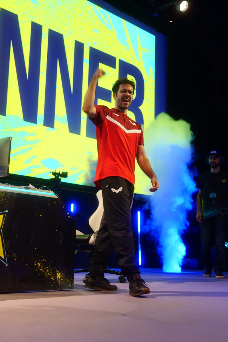 I tried my best...

Top 2 at UFA beating Lorgan, Nitox, +HOPE+, Luugi, Glutonny x2 and losing to Crepe after resetting the bracket. Today I played better than ever and I know I can do more. I'll keep improving to beat everyone.

Thank you for the support, love you all #4VGY ❤️