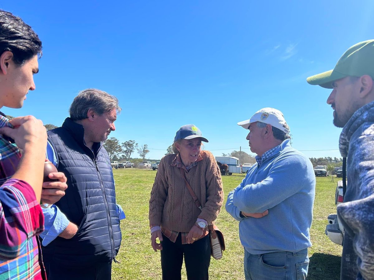 mariocolman's tweet photo. Participamos de la fiesta de la agricultura en Carmelo.

Una gran fiesta que apuesta a mostrar la importancia de la producción agrícola en nuestro departamento y el país. https://t.co/VvXAnFWdJs