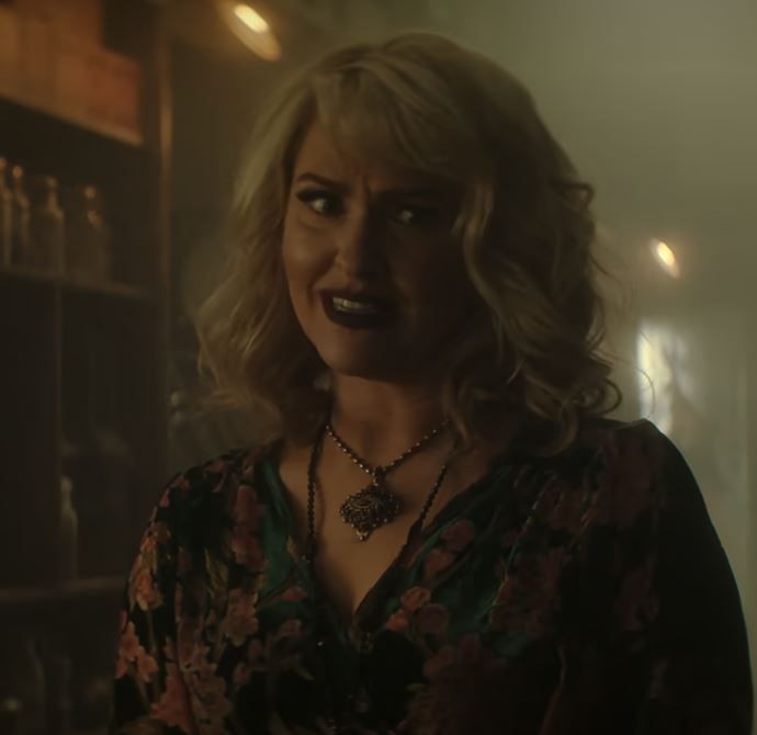 ViuvoDeYR's tweet image. Esther Finch, a visual thread: 

#DeadBoyDetectives #SaveDeadBoyDetectives