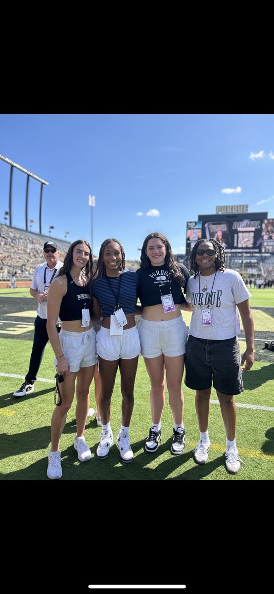 Thank you <a href="/PurdueWBB/">Purdue Women's Basketball</a> for the amazing visit!! I had a great time!!🖤🖤
