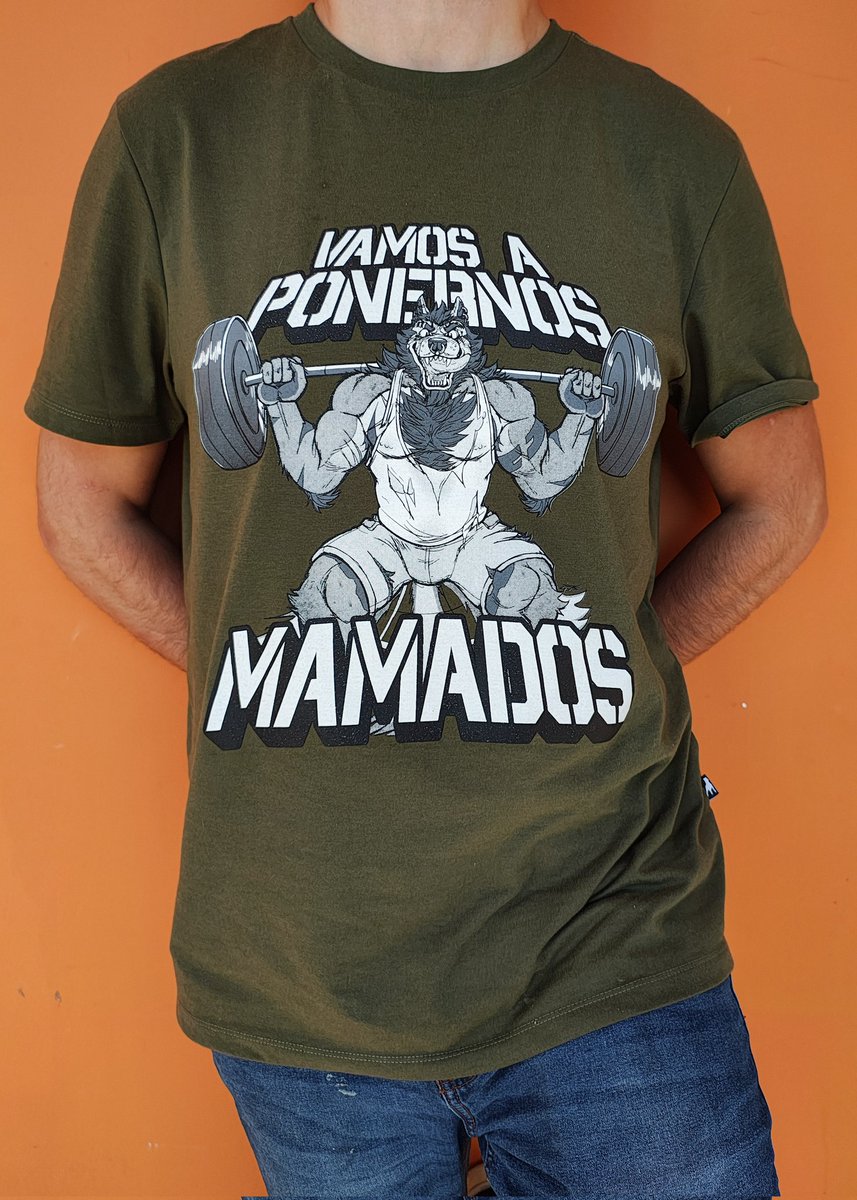 Siendo un diseño en escala de grises, el diseño de "Vamos A Ponernos Mamados" cae con todos los colores. 

Tank top ($350 MXN)
Playera ($370 MXN)

Envios a todo México desde $70 MXN

Envia un mensaje privado para hacer tu pedido 🦊