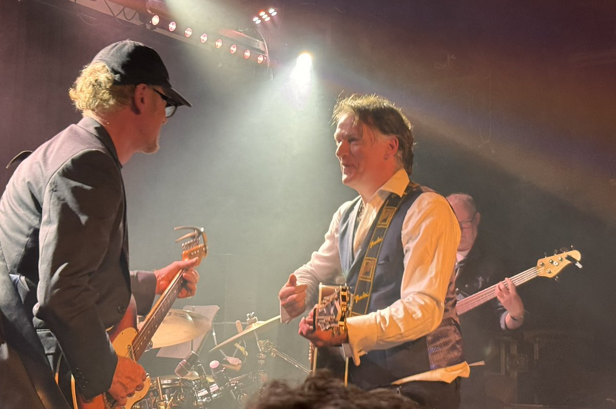 alistairdick01's tweet photo. Finally saw @thebathersoffi1 live -
worth the 35 year wait! https://t.co/8sORTEMWVY