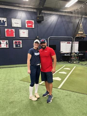 LHamel2027's tweet photo. Wow what a great weekend @OleMissSoftball 

Thank you to the coaches for the feedback as I continue to work on my craft..

@NEvansSoftball @Jamie_Trachsel @CoachBBuchanan 

Along with all the players and other coaches that were a part of the weekend.

#hottytoddy https://t.co/p3GlGeWs1g