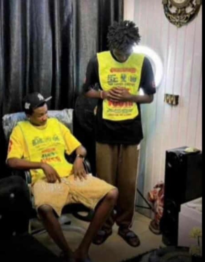 videodeity's tweet image. My chairman na #chosen so am a chosen. Who goes you?