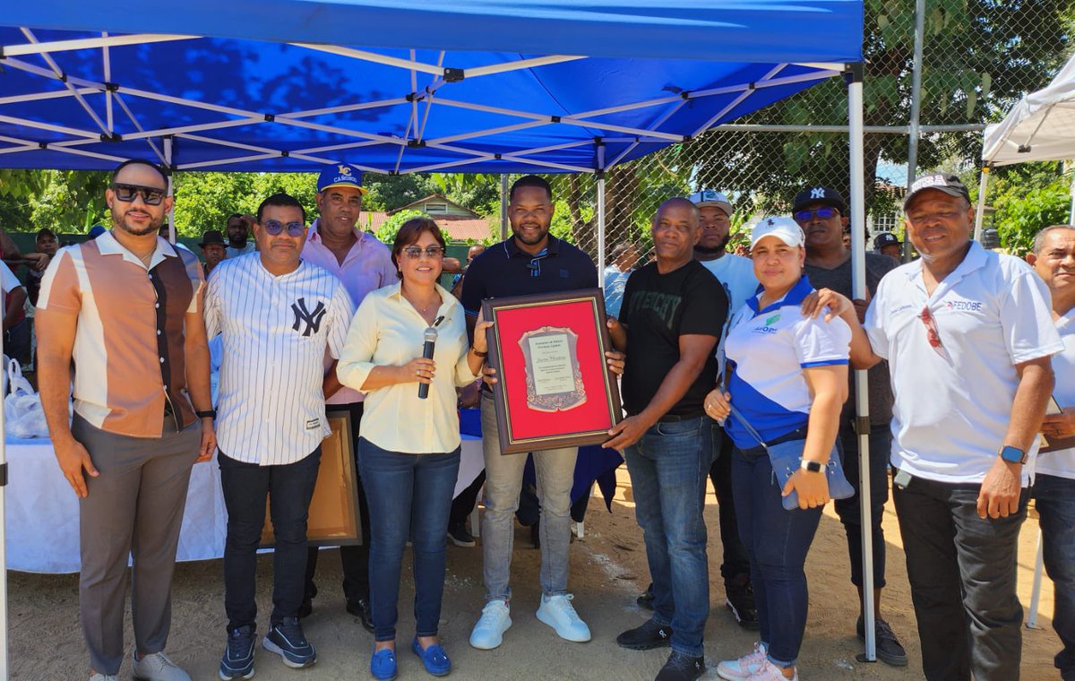 Este reconocimiento nos motiva a seguir trabajando a favor del deporte de la provincia de Dajabón. 
<a href="/luisabinader/">Luis Abinader</a>