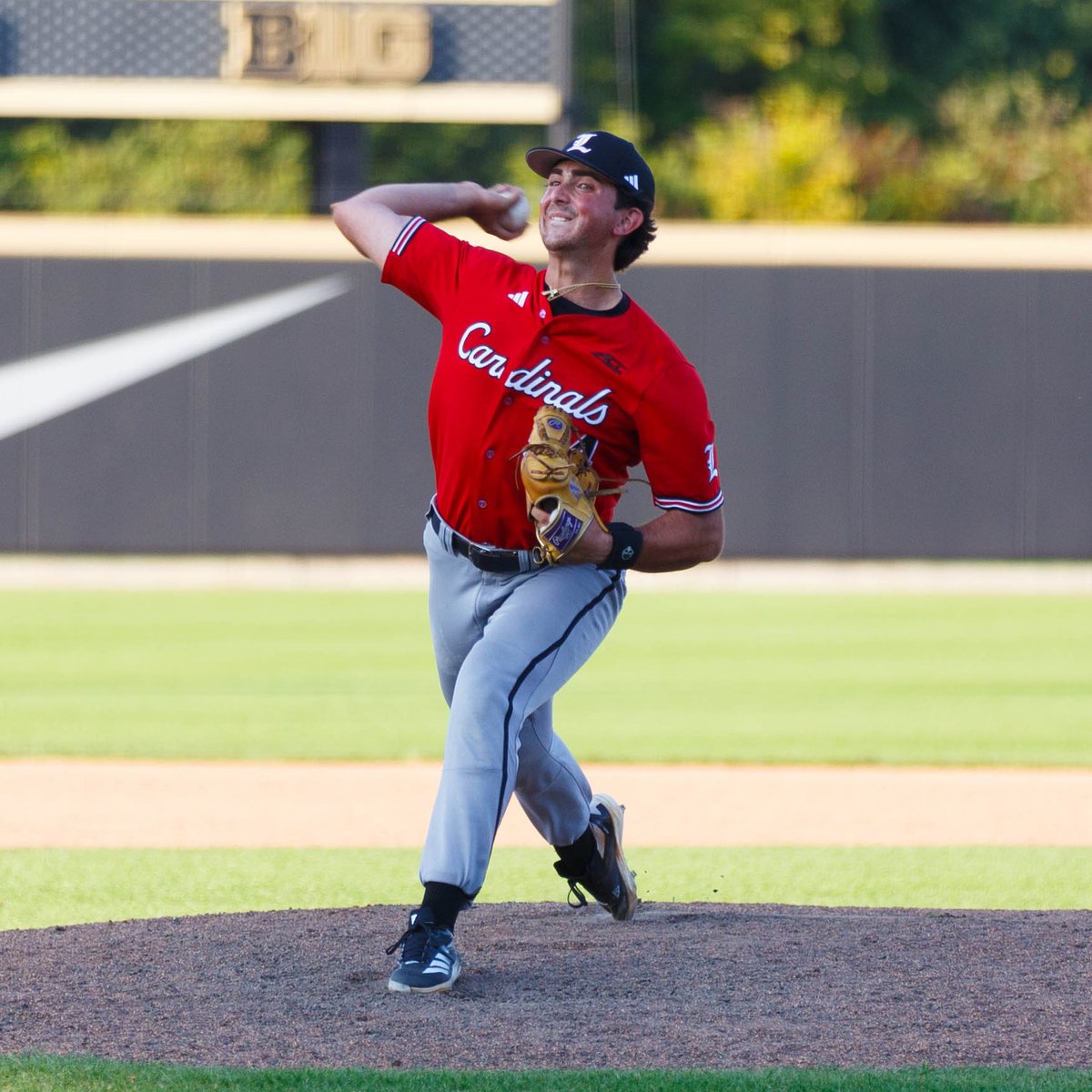 Good work for <a href="/PeterMichael00/">Peter Michael</a>.

1.2 IP, 0 R, 1 H, 3 K

#GoCards