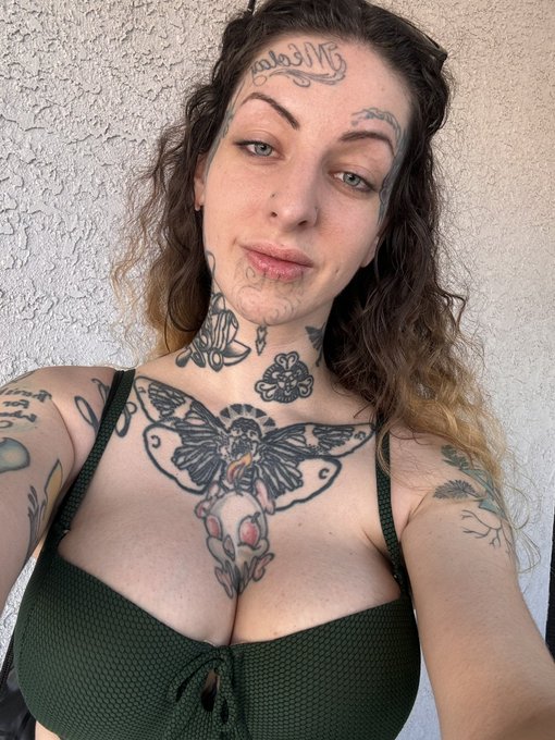Hey ya&rsquo;ll ;D https://t.co/s5Mf0DdgYz