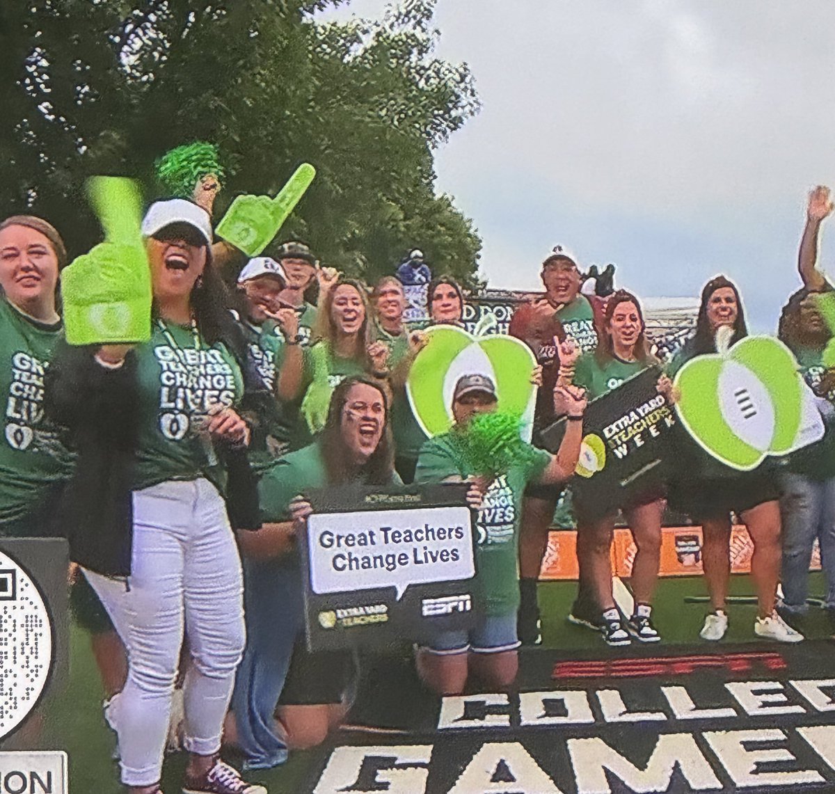 Rebecca Thomas (@rthomas_fle) on Twitter photo Thank you <a href="/cfpextrayard/">College Football Playoff (CFP) Foundation</a> for giving us teachers a fun experience to be apart of <a href="/espn/">ESPN</a> <a href="/collegegameday/">College GameDay</a> yesterday! I am also pumped for the $100 DonorsChoose gift card I won to be able to use in my first grade class! THANK YOU 🥰 #CFPExtraYard #gogamecocks🐔 Thank you <a href="/cfpextrayard/">College Football Playoff (CFP) Foundation</a> for giving us teachers a fun experience to be apart of <a href="/espn/">ESPN</a> <a href="/collegegameday/">College GameDay</a> yesterday! I am also pumped for the $100 DonorsChoose gift card I won to be able to use in my first grade class! THANK YOU 🥰 #CFPExtraYard #gogamecocks🐔