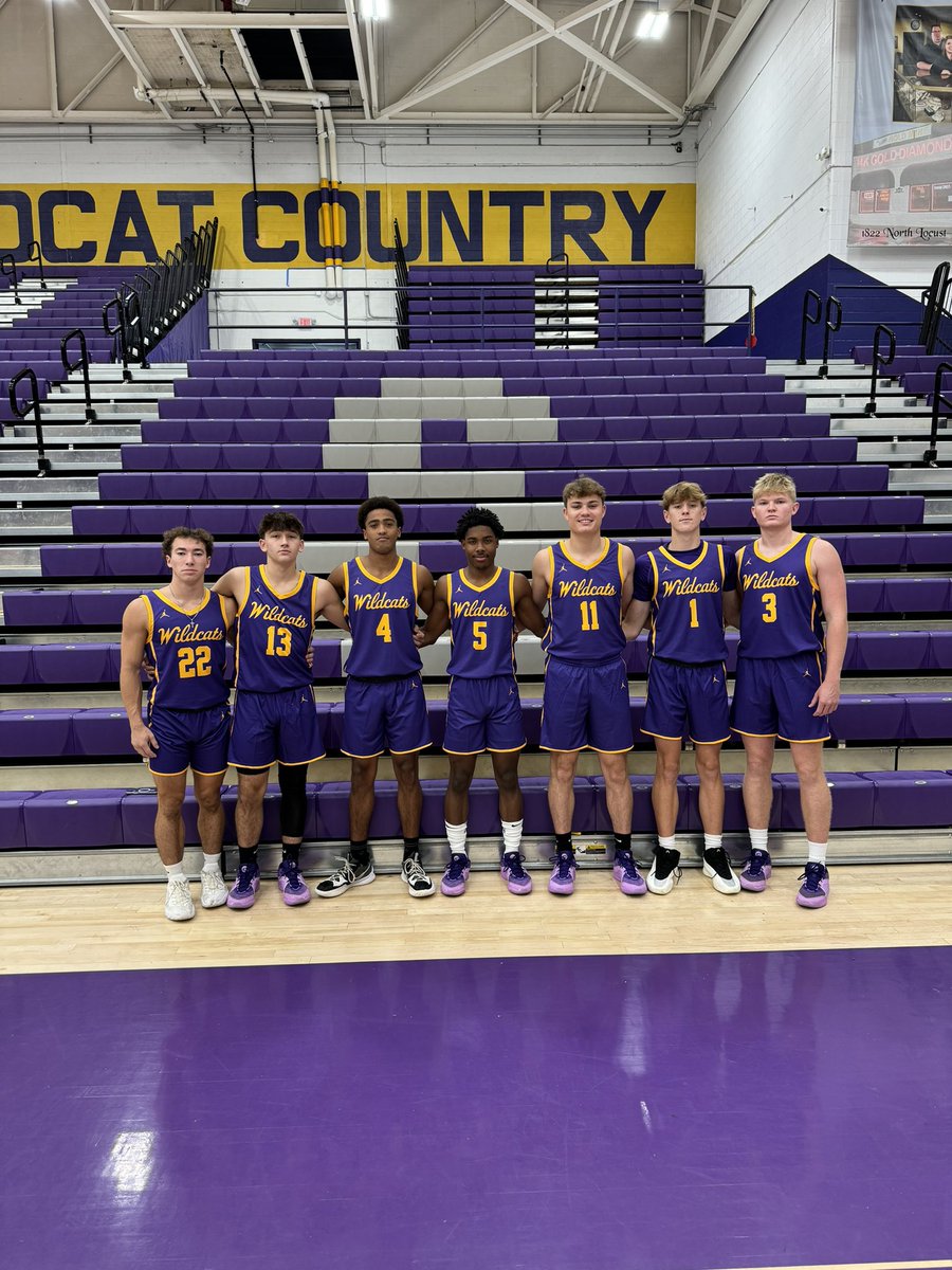 LCHS Boys Basketball tweet media