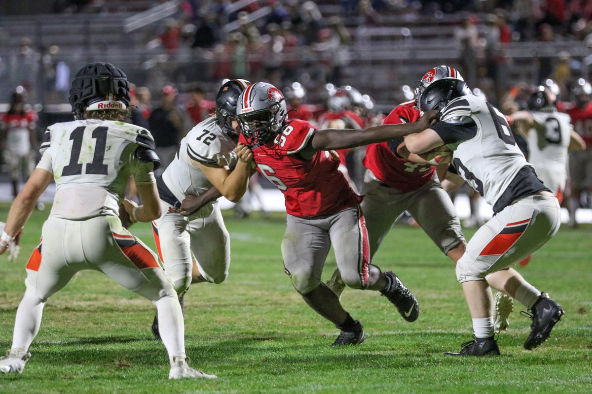 ByRobHowe's tweet image. Scouting Reports from Friday night's Little CyHawk game between City High and Ames at Bates Field
@ParkerSutherl10 @Dominic_salibi @dieme_lipanda @EtumaRaphael @jeffrey00rob @camcantonwine11 @kidddeli  
prepredzone.com/2024/09/scouti…