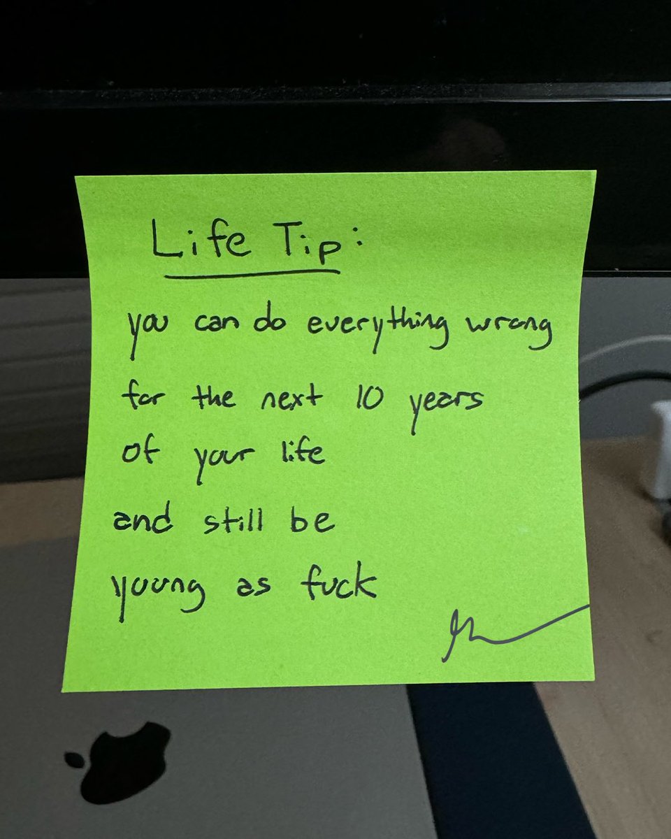 garyvee's tweet image. Mistakes are often good, missteps often teach, kids always think they’re older than they are especially before 50 years old, yes I said it .. if you’re under 60 and see this, we are living to 100 💯 … but most of all… there are no time machines, there’s no going back and so…