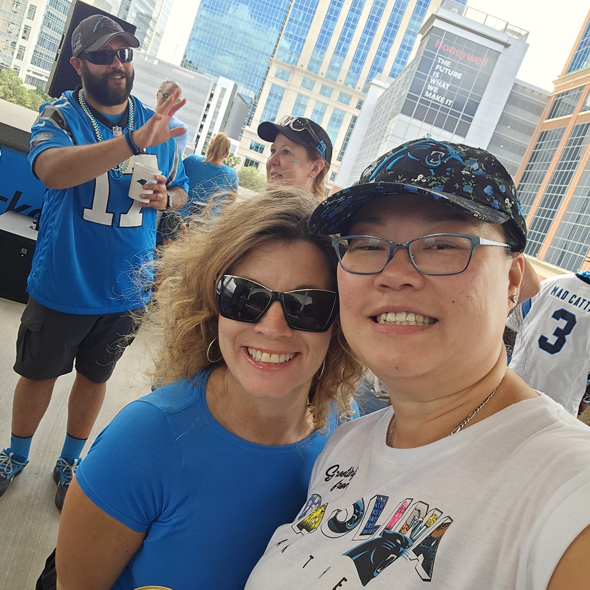 Ride or die, we support our <a href="/Panthers/">Carolina Panthers</a>; and we're undefeated in <a href="/roaringriot/">Roaring Riot</a> tailgate and halftime <a href="/SplitSecondSnd/">Split Second Sound</a> dance party! <a href="/KanabarSheila/">Sheila Kanabar</a> <a href="/DianeSplit/">Diane Esposito 🎼🎧🏈💃🏻</a> <a href="/pantherrob1/">Panther Rob</a> <a href="/bmoser514/">Bryan Moser</a> <a href="/JulesPantherFan/">Julie Berryhill</a>