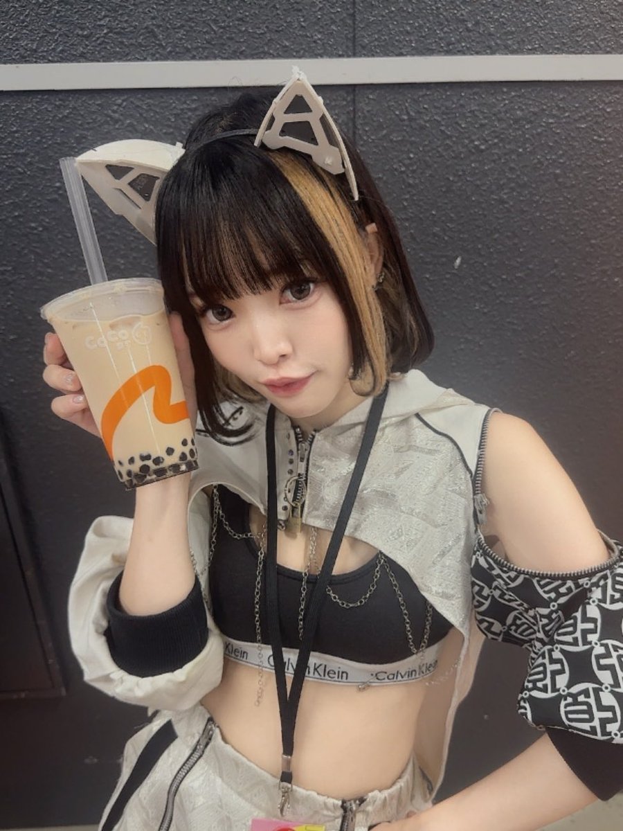 クロちゃん 210818_れにちゃんWORLD 通常版 - 週末ヒロイン ももいろクローバーZ