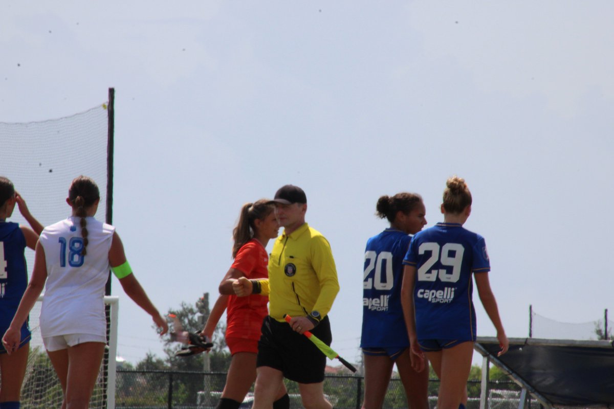 Keeperjules2009's tweet photo. That's a sweep 🧹 #cleansheetweekend #nogoalsallowed #GK2027 #keepersrule @ImYouthSoccer @ImCollegeSoccer
@PrepSoccer @TopDrawerSoccer @TheSoccerWire @GAcademyLeague @NcsaSoccer @IMGASoccer @PitchPicks @idmyathlete @USYNT https://t.co/90OBQWZXxC