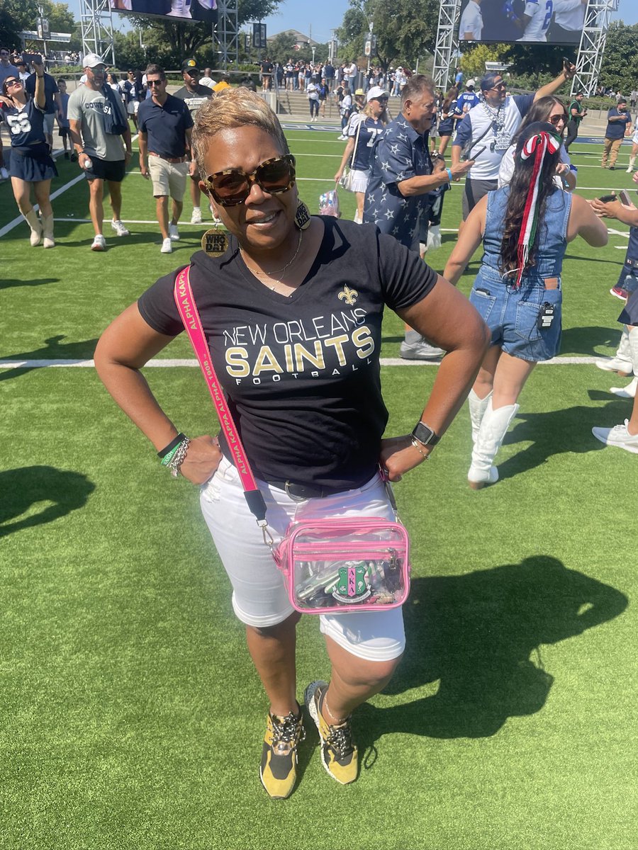 Debbie Showell tweet media