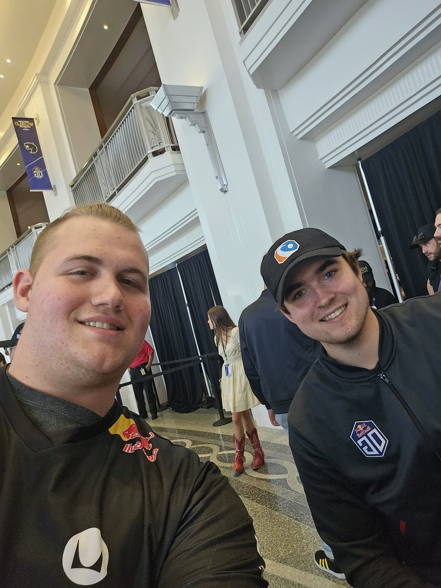 exoslayerx tweet media