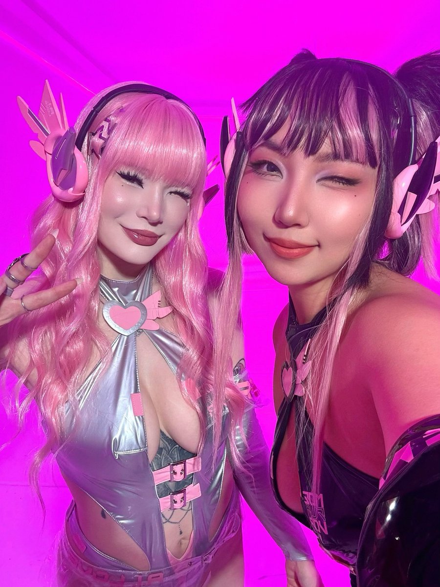 selfies from the shoot yesterday with the gorgeous @lynienicole 💞💖 

outfits from @moeflavor https://t.co/Kk0p8tP4A9