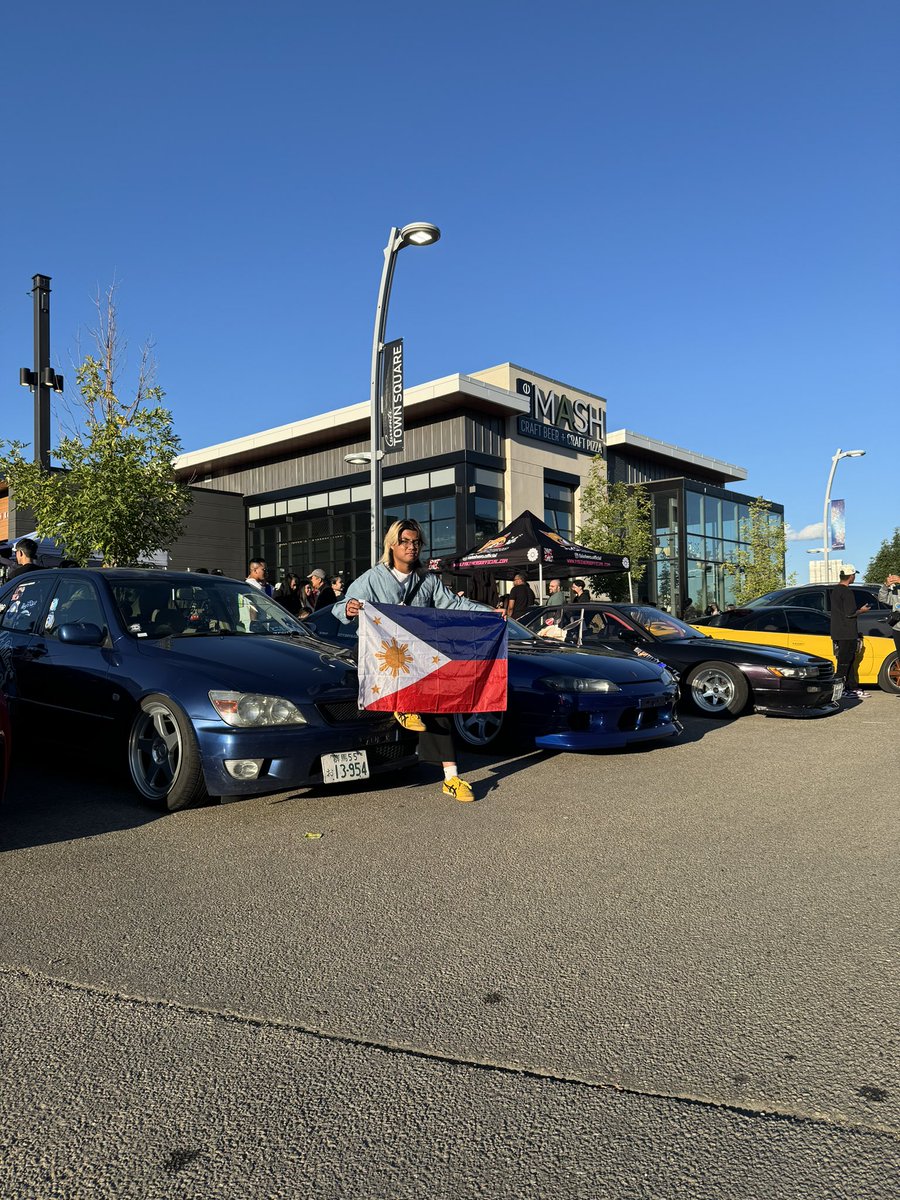 Suisei_Altezza's tweet photo. Final night of #Asiafest. Suitezza & Ham Sap Lou car are both back; we brought out more cars and more kuyas & leng jais 🇵🇭🇭🇰 https://t.co/tFosU6YwHn