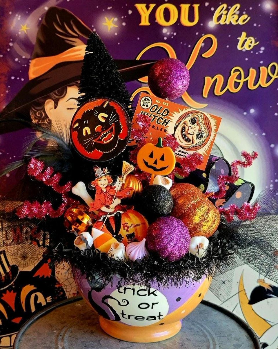 SilvermoonAdorn's tweet photo. https://t.co/FnMuV8xnL5
#Halloween2024 #vintagehalloween #halloweenvibes # https://t.co/Eo9J50jSNz