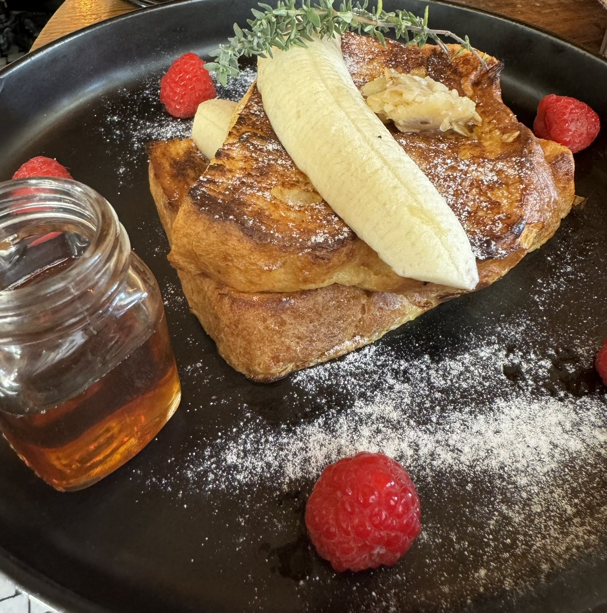 TechAid376569's tweet image. 近所でブランチ食べるとこあるの良き
パンチェッタとフレンチトースト