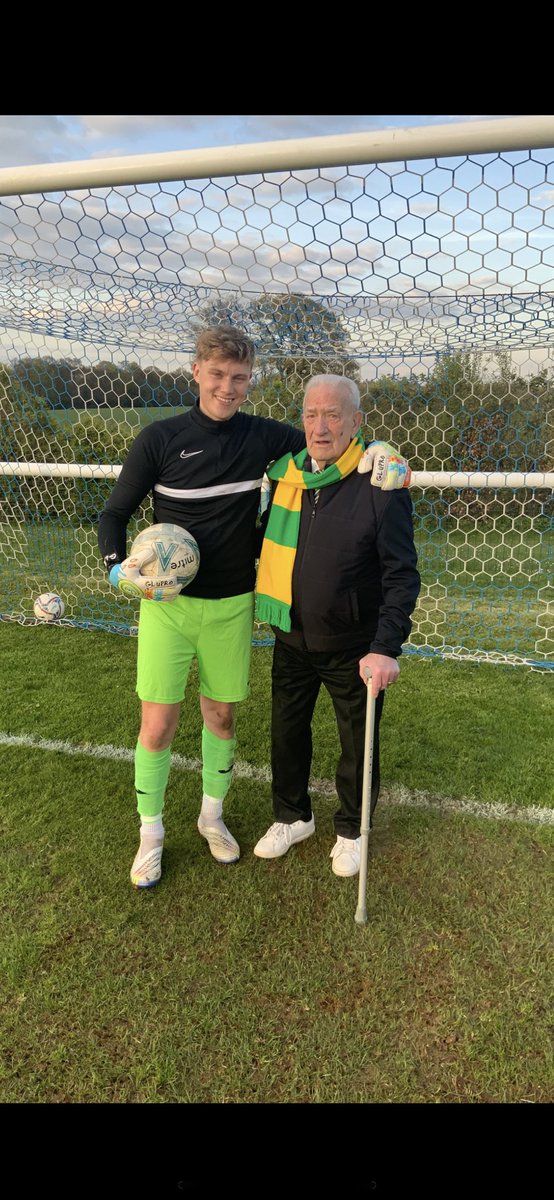 Charlie Patmore (@chazzapatmore1) on Twitter photo Woken up to the news today that the legend Tom Lynn has passed away 💔
Tom was ever present at all
<a href="/RaynersLaneFC/">Rayners Lane FC</a> games & supported us through thick & thin.
Thanks for everything Tommy boy, I’ll miss you dearly. I’m so grateful that you were part of my life.
Rip legend ❤️ Woken up to the news today that the legend Tom Lynn has passed away 💔
Tom was ever present at all
<a href="/RaynersLaneFC/">Rayners Lane FC</a> games & supported us through thick & thin.
Thanks for everything Tommy boy, I’ll miss you dearly. I’m so grateful that you were part of my life.
Rip legend ❤️