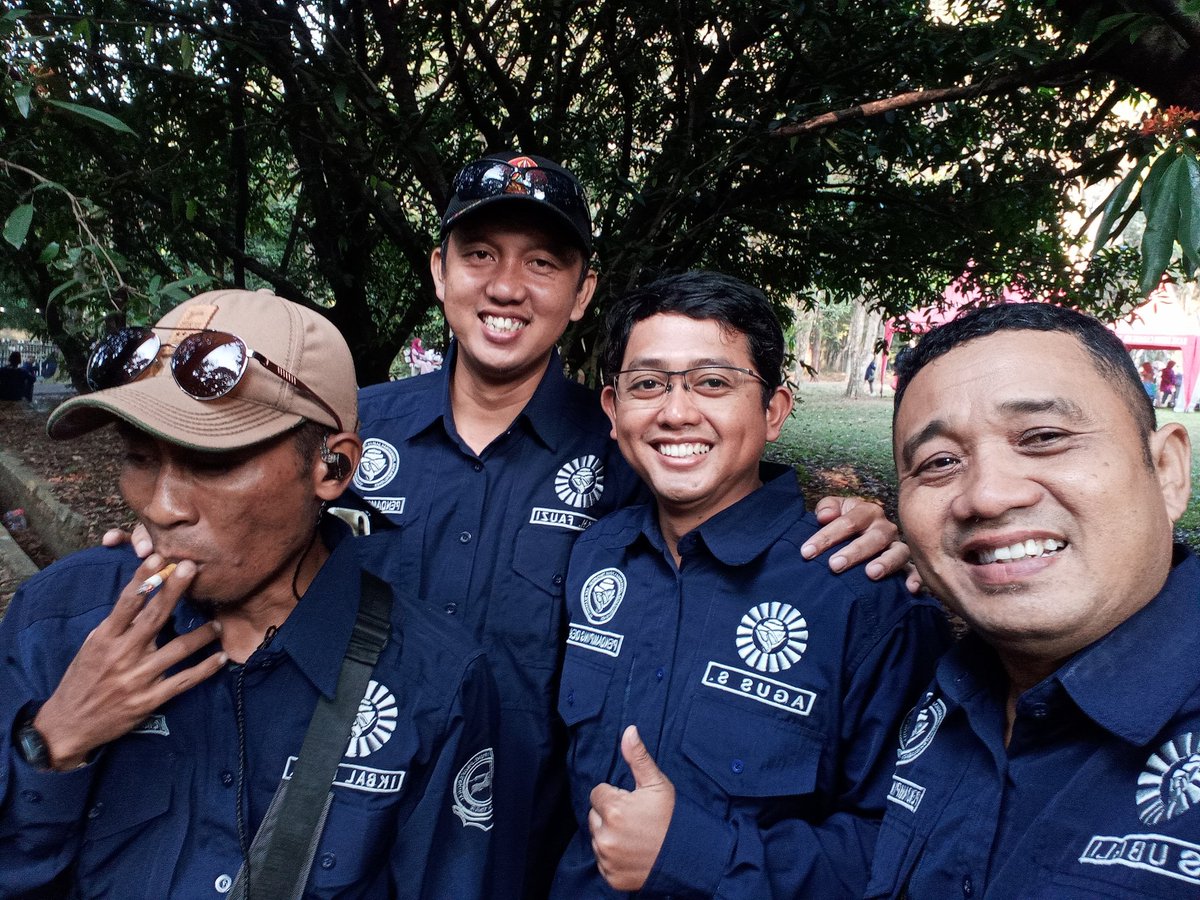 Subali97987143's tweet photo. #ApelBesarPendampingDesa
@jokowi 
@halimiskandarnu 
@bpsdmkemendesa 
@kemendesapdtt 
@taufikmadjid71 
@cak_furi1 
@miftahulmunir 
@nuri_maulid 
@thoriqul_haq https://t.co/NFax4rNxRI