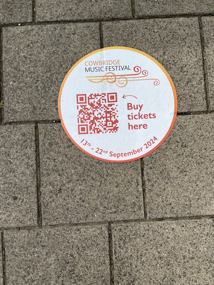 chrisglynn00's tweet image. Early morning stroll round Cowbridge. Beautiful place, made even better by the brilliant @CowbridgeMusic festival. Pleasure to be part of it last night with @Harriet__Burns @AliceNeary @MattFEATHERSTO3