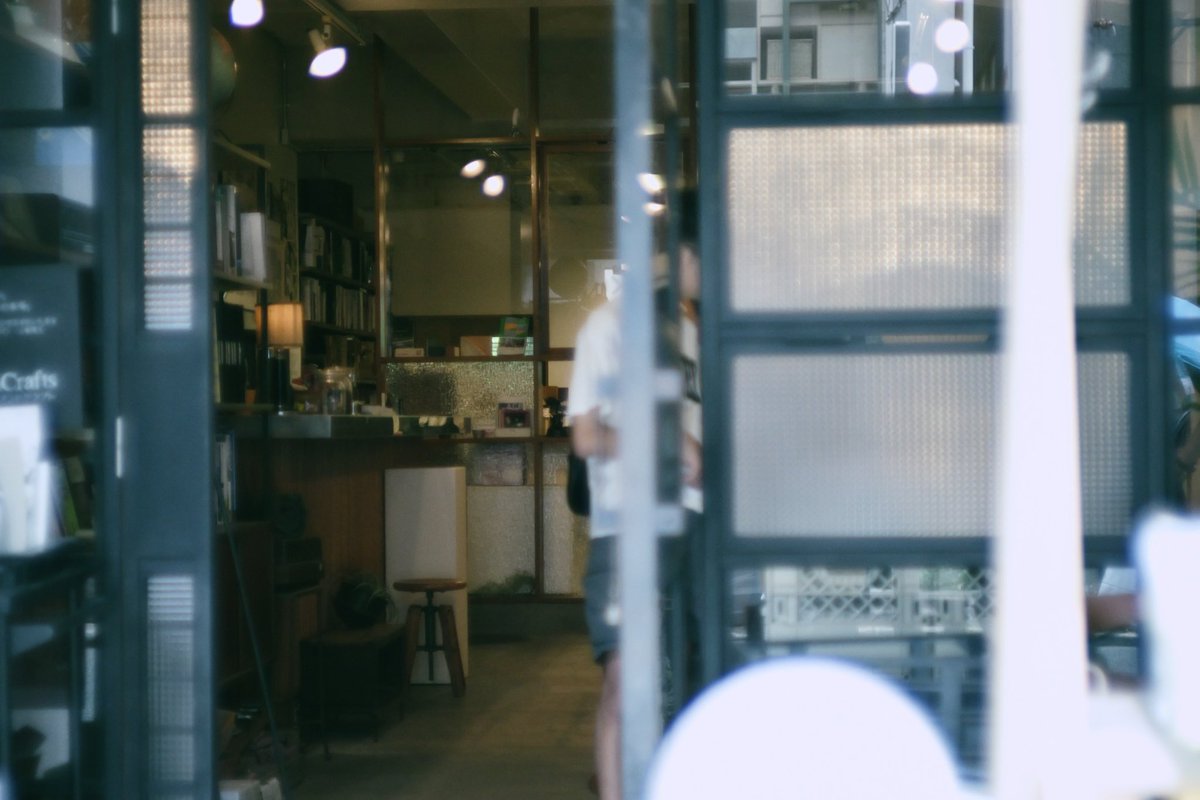 yosshaking's tweet photo. 「DESIGN STAND OSAKA」に行ってきました（昨日ですけど…）とっても素敵な空間でした！きょうが最終日みたいなので、みなさんぜひ！
#DESIGN STAND OSAKA #docketstore https://t.co/yNOCa0fnx0