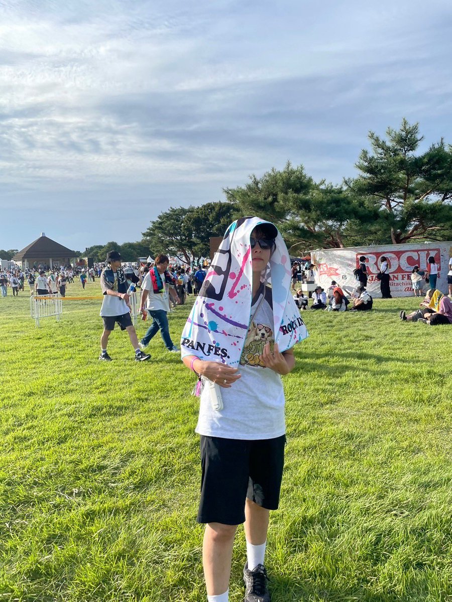 j_nd_0's tweet photo. ロッキン9.15！！！
最高の夏すぎたぞ！！！！

電波悪すぎて誰にも会えなかったの残念すぎた。 https://t.co/bjKn2tQtXl