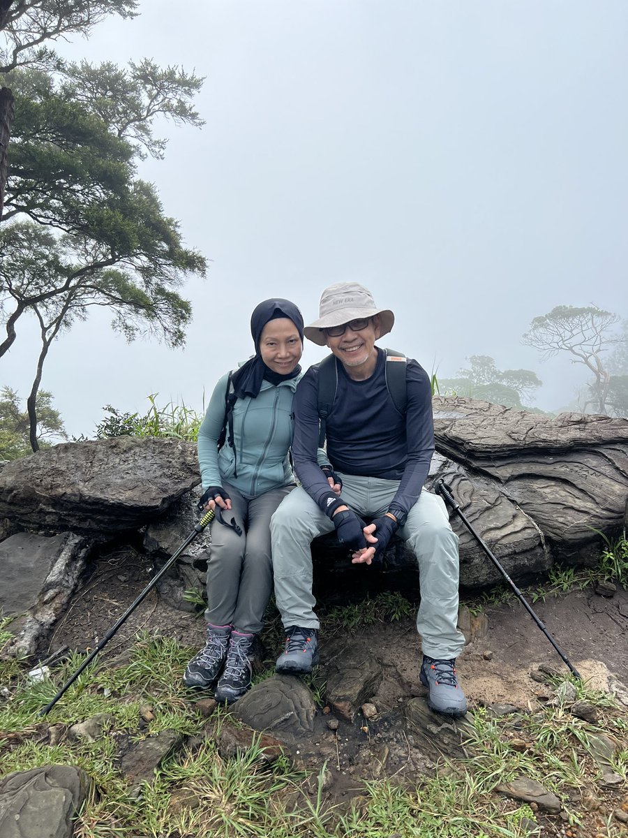 Rosli Yusof (@drosliyusof) on Twitter photo A glorious Hari Malaysia and Salam Maulidur Rasul from me & <a href="/NorrizanRazali/">Norrizan Razali</a> . A misty and cool breeze from the peak of Mount Jerai. A glorious Hari Malaysia and Salam Maulidur Rasul from me & <a href="/NorrizanRazali/">Norrizan Razali</a> . A misty and cool breeze from the peak of Mount Jerai.