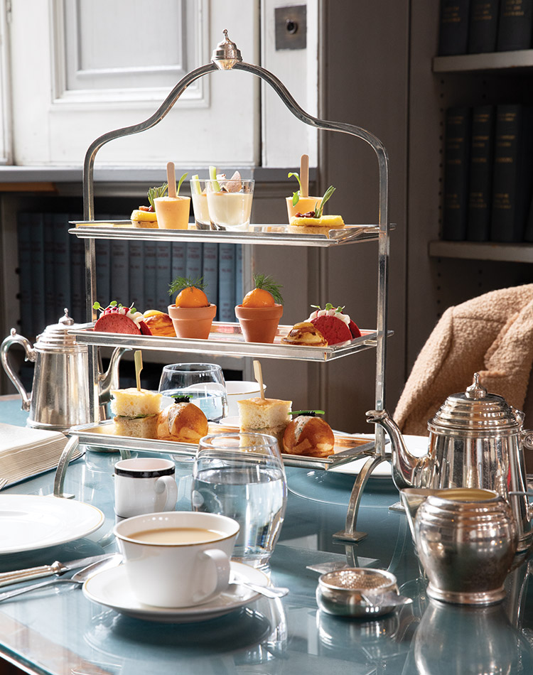 Victoria Magazine (@victoriamag) on Twitter photo Amid the mingling scents of old books and freshly baked scones, teatime at The <a href="/signetlibrary/">The Signet Library</a> offers an opportunity to find repose in Scotland’s bustling capital city. Discover more about this idyllic activity in our September/October issue, available at bit.ly/2024-September…. Amid the mingling scents of old books and freshly baked scones, teatime at The <a href="/signetlibrary/">The Signet Library</a> offers an opportunity to find repose in Scotland’s bustling capital city. Discover more about this idyllic activity in our September/October issue, available at bit.ly/2024-September….