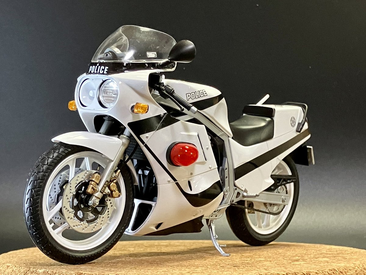 Pacoco14Pacoco's tweet photo. SUZUKI GSX-R750 逮捕しちゃうぞバージョン完成しました
#GSX-R750
#逮捕しちゃうぞ https://t.co/29RDWOOKa7