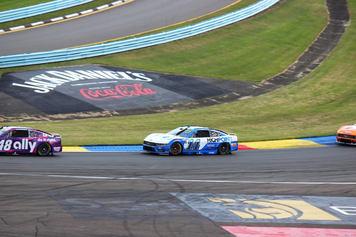 NAUSECAR's tweet photo. .@ChaseBriscoe_14, the other half of #TeamHighPoint this weekend. πΈ
@HighPoint | @StewartHaasRcng https://t.co/wAu79GjYsY