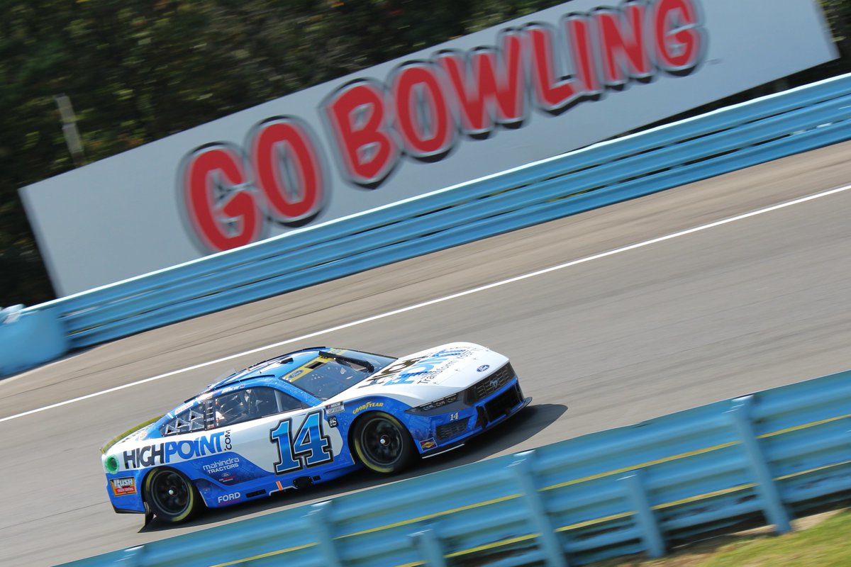 NAUSECAR's tweet photo. .@ChaseBriscoe_14, the other half of #TeamHighPoint this weekend. πΈ
@HighPoint | @StewartHaasRcng https://t.co/wAu79GjYsY
