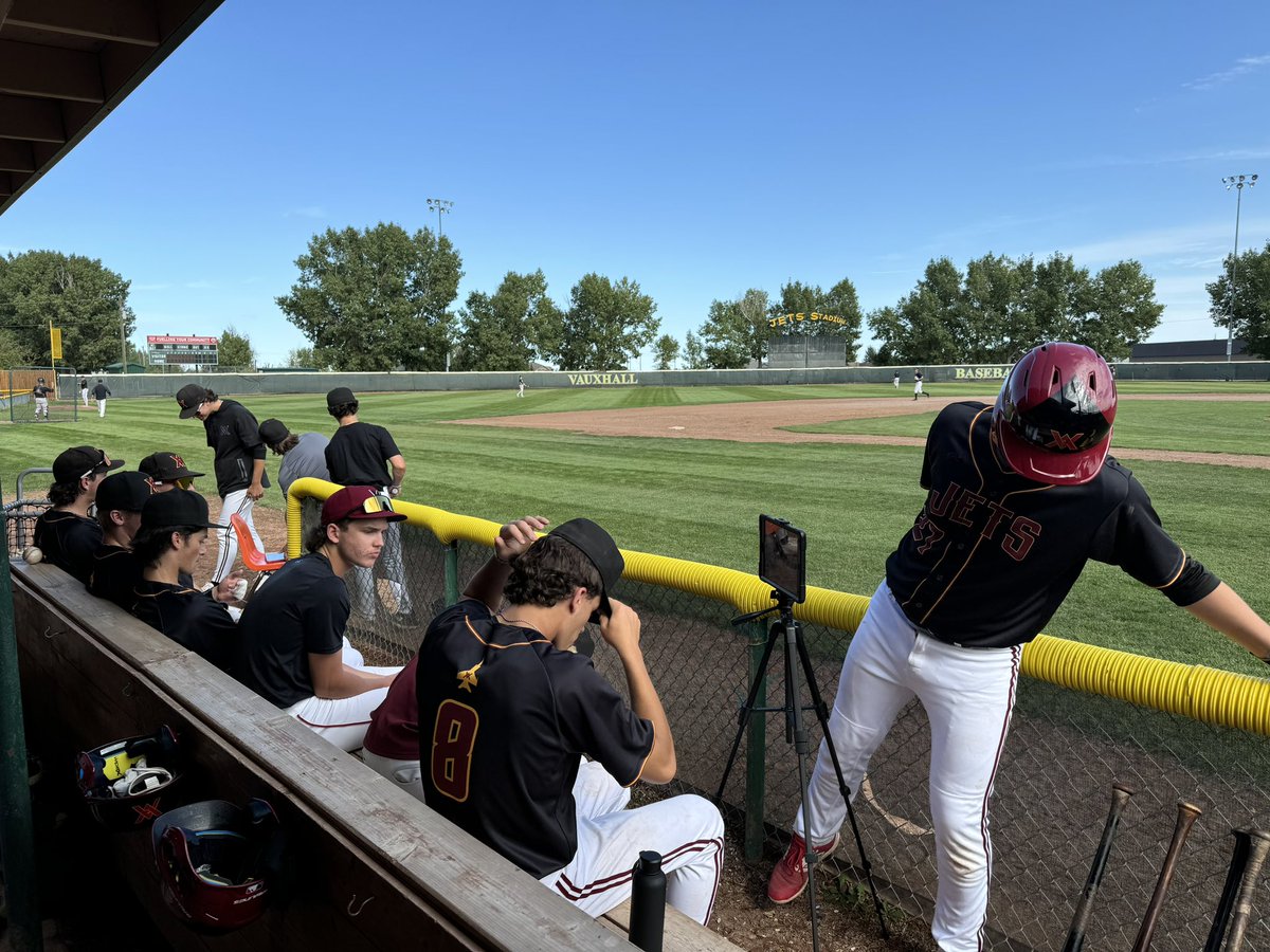 Jets pick up a couple wins vs PBA 3-2 and 6-5.  Game 1 Kozicki with W and Fuzesy with save. Simmons 2-2B’s and Thomson w/ 2B. Game 2 Andersen with W. Coldwell with 2 clean IP.  Thomson 3 run HR 2/3. Fuzesy 2 hits (2B), Getz, Harris, Kitura with hits. Solid day overall.