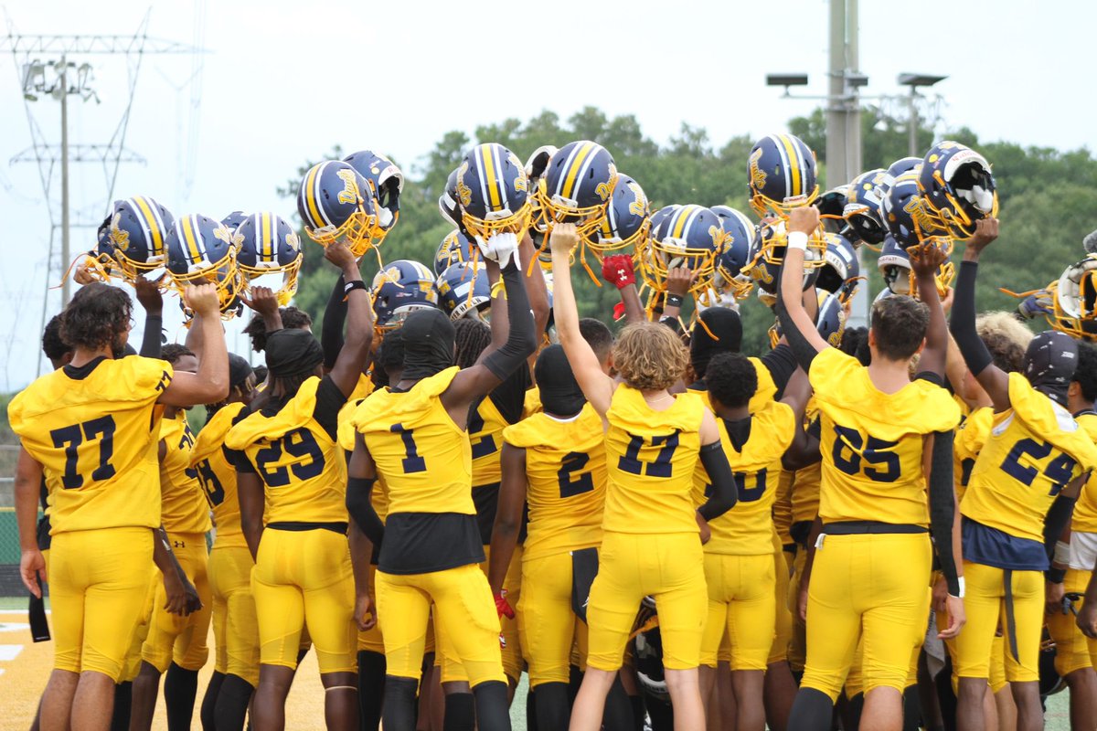 Week 5 bye week is much needed! 
Here is a peek into our first 4 games to put it into perspective. 

Lake Wales #7
Knoxville Catholic #5
Lakeland #4, #24 Nationally 

Rest up young men, District play is looming next week. 

No BCD’s we need to get better. 🔱