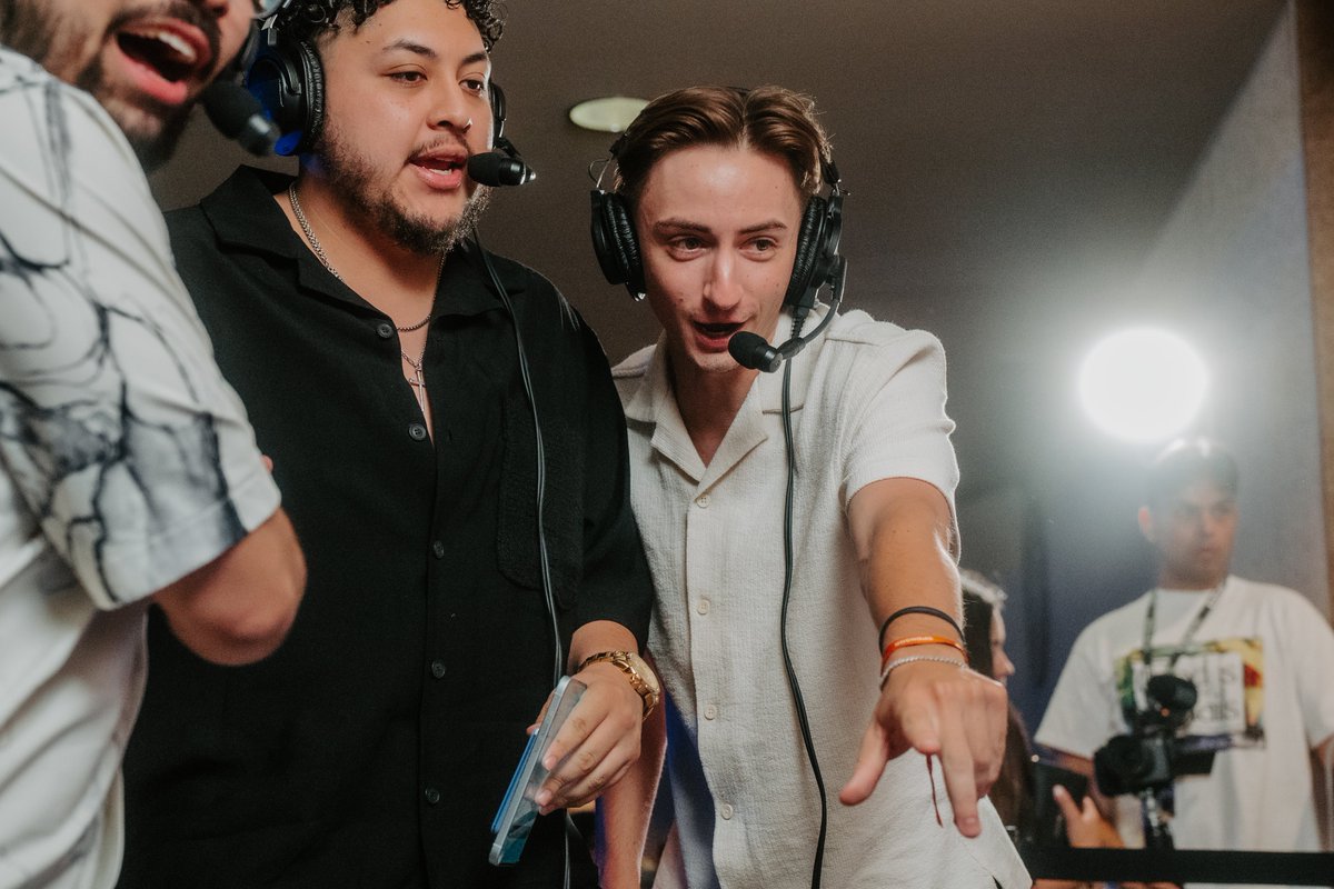 kikojax's tweet image. Championship Moment 🤘🎉

#WSOWGlobalFinal