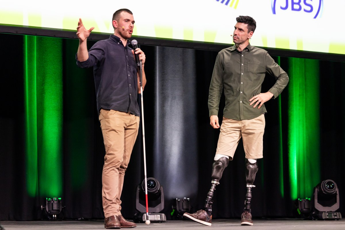 Reliving #lambex24 moments with charity event partners <a href="/SkiForLife/">Just Me</a> &amp; <a href="/fat_farmers/">Fat Farmers</a> raising $17,300 via <a href="/auctionsplus/">AuctionsPlus</a> with two impresseive artistic &amp; bespoke pieces.

Ski for Life bringing Legless &amp; Blind 'talking tough' &amp; Fat Farmers rallying 200 runners along the Torrens.