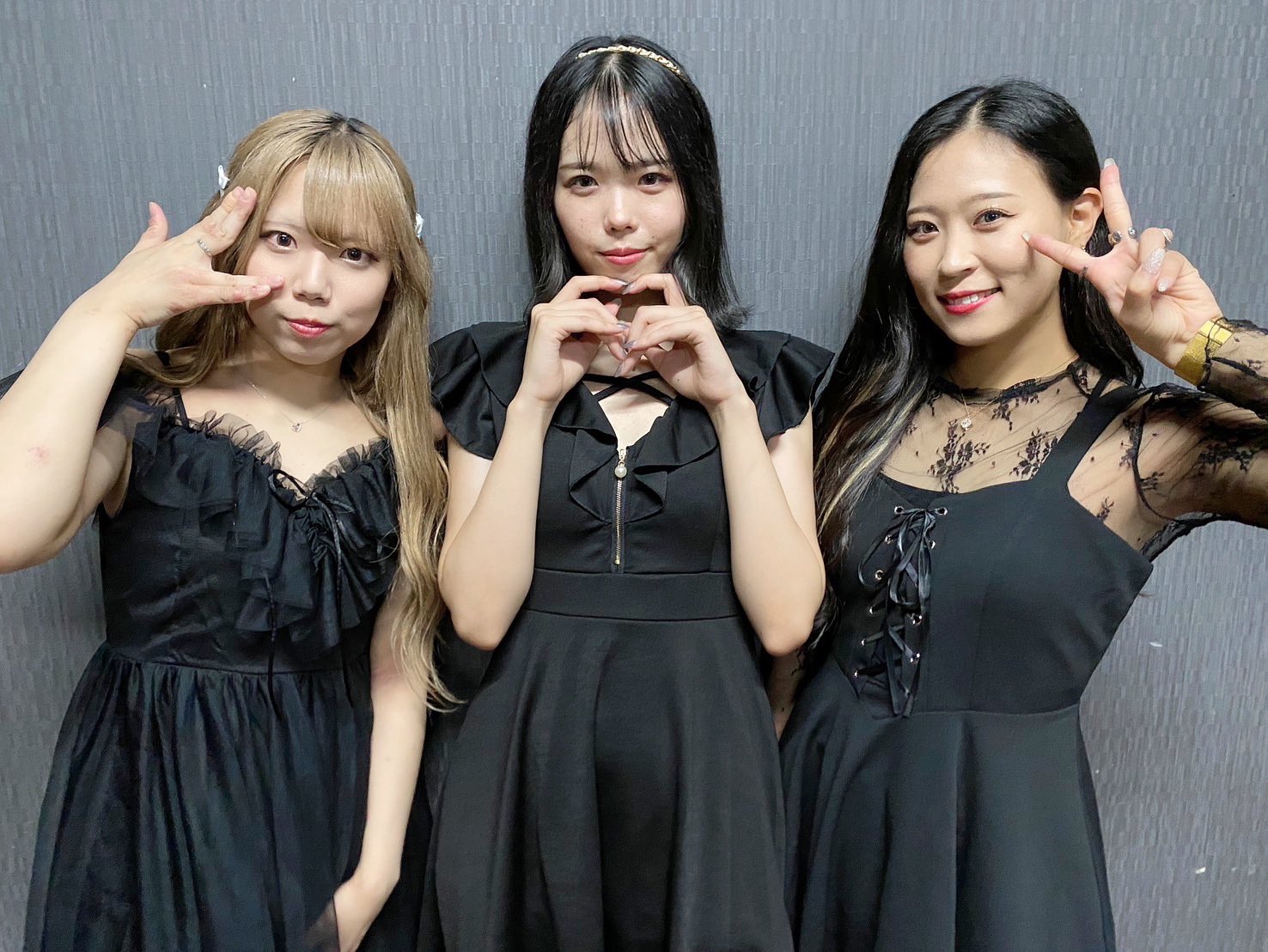 公式】ElfinLily (@Elfin_Lily) / X