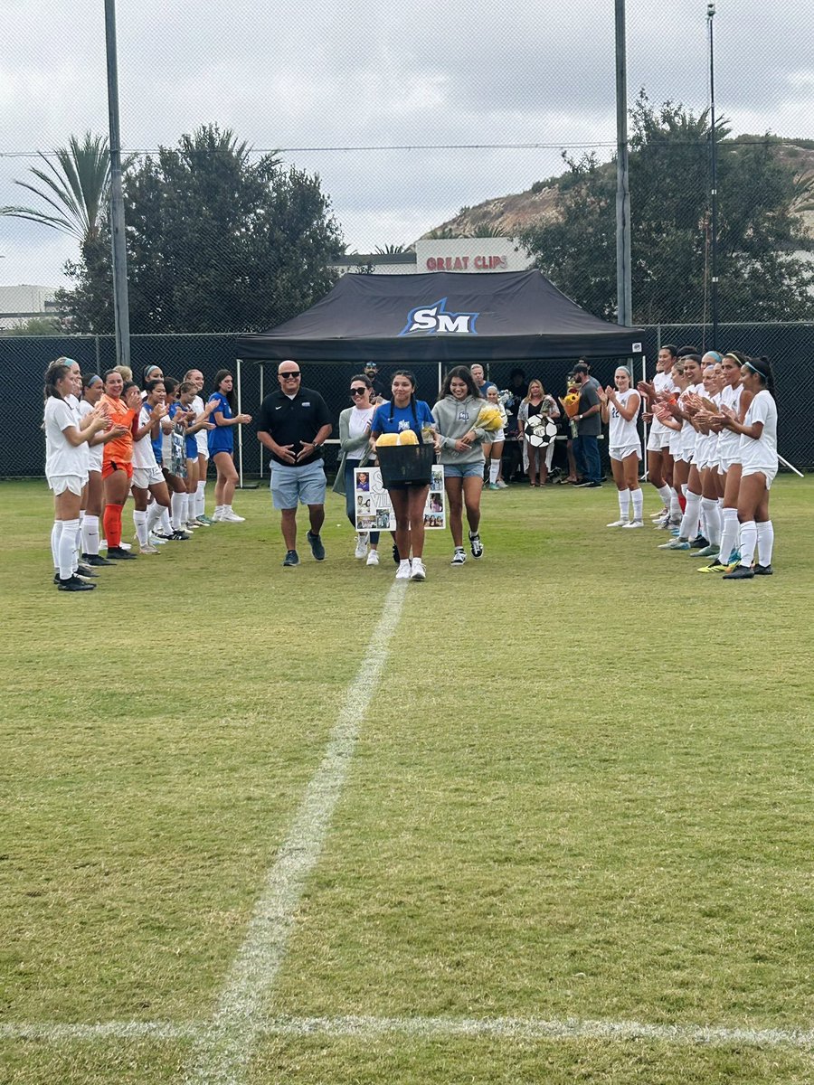 EllenNeufeldt's tweet image. We celebrated @CSUSM_WSoc Senior Day with a 3-0 win over Colorado State Pueblo ⚽️💙 Go Cougars 🐾